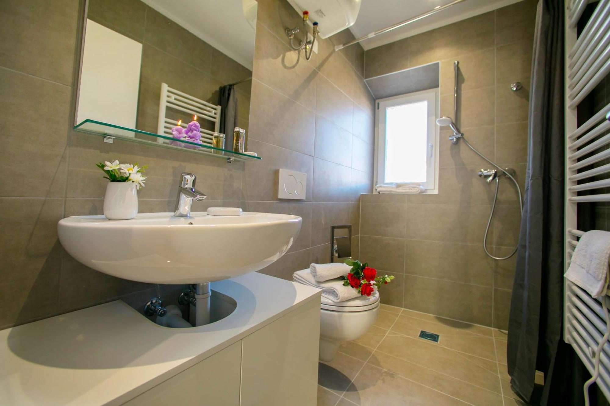 Nido Sui Tetti Di Riva Del Garda - Happy Rentals Extérieur photo
