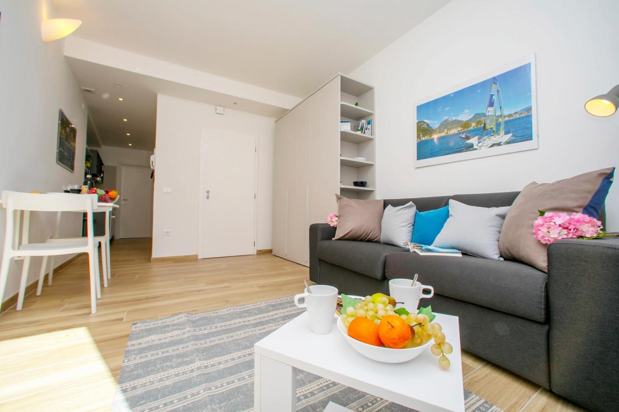 Nido Sui Tetti Di Riva Del Garda - Happy Rentals Extérieur photo