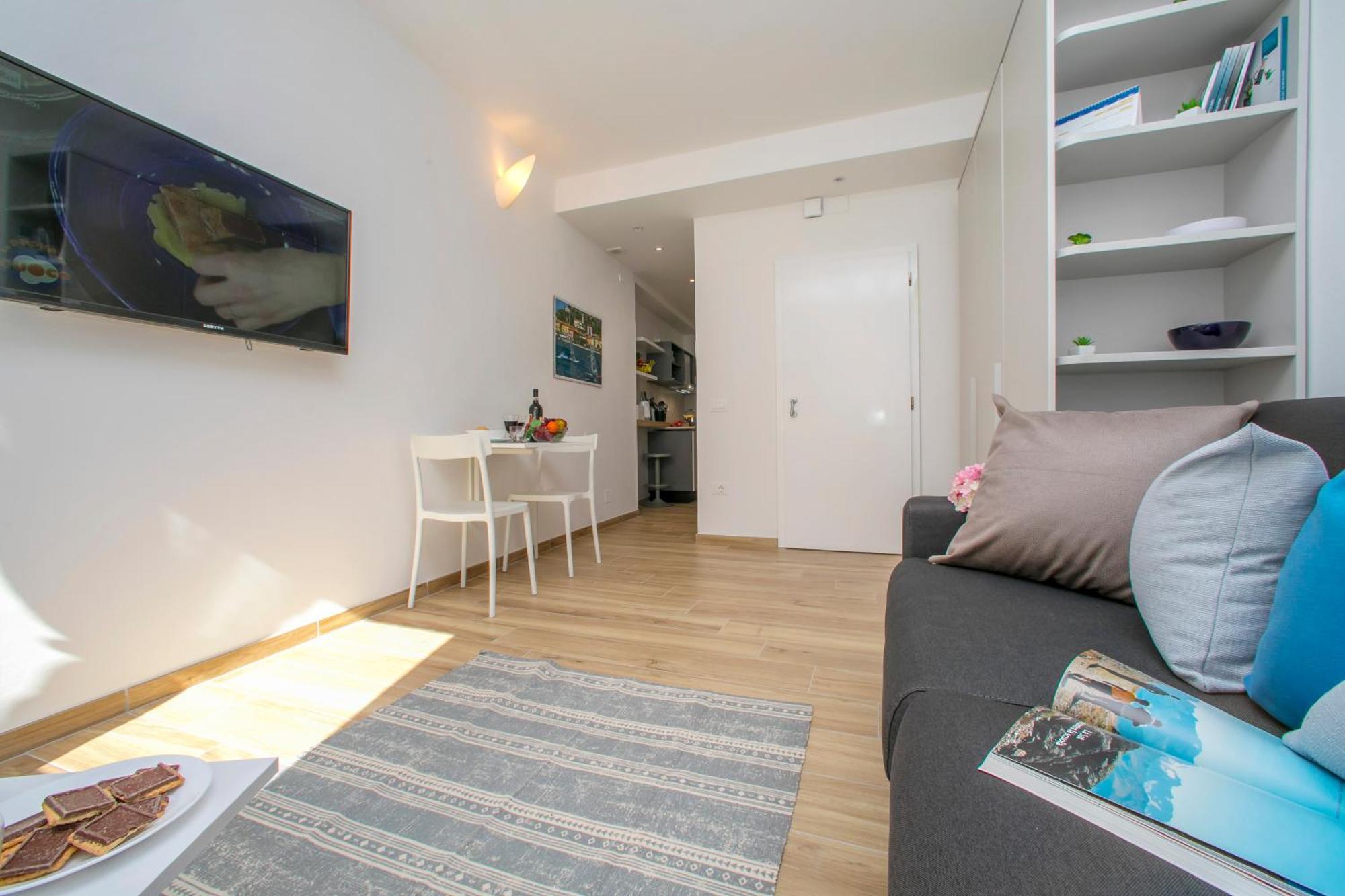 Nido Sui Tetti Di Riva Del Garda - Happy Rentals Extérieur photo