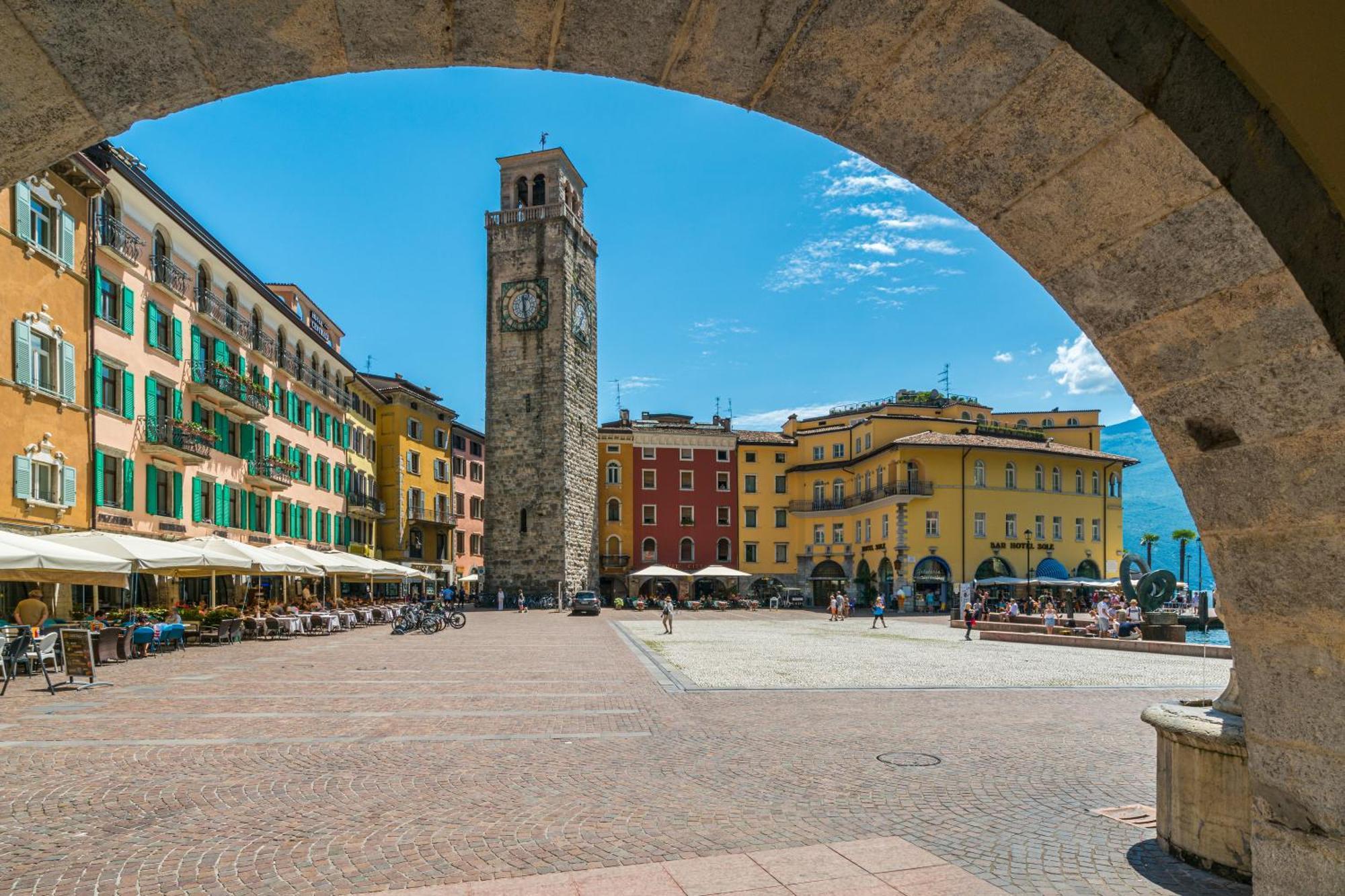Nido Sui Tetti Di Riva Del Garda - Happy Rentals Extérieur photo