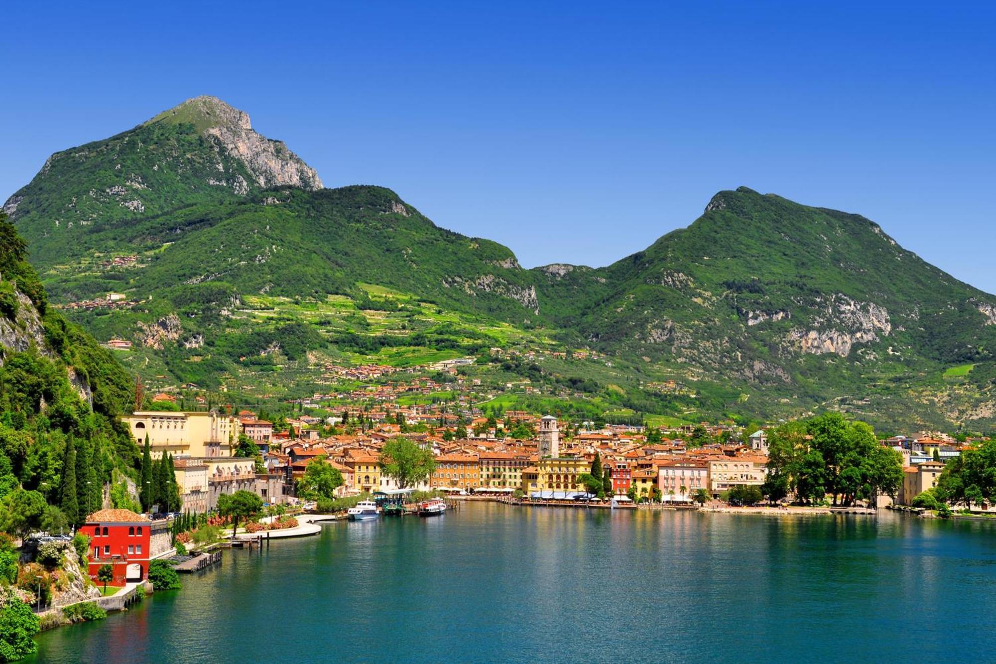 Nido Sui Tetti Di Riva Del Garda - Happy Rentals Extérieur photo