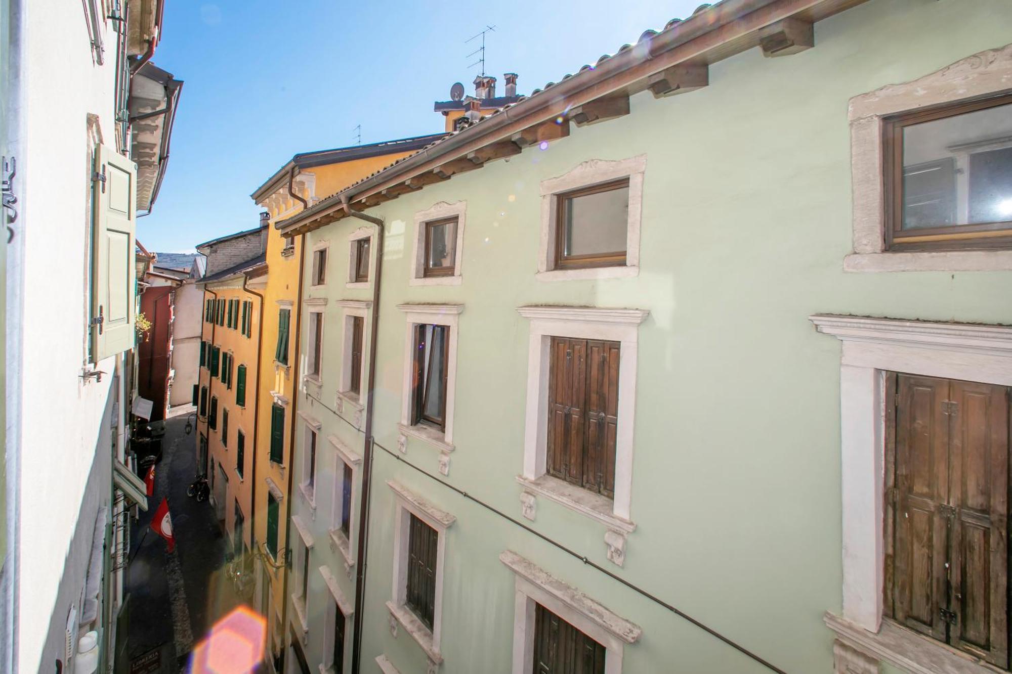 Nido Sui Tetti Di Riva Del Garda - Happy Rentals Extérieur photo